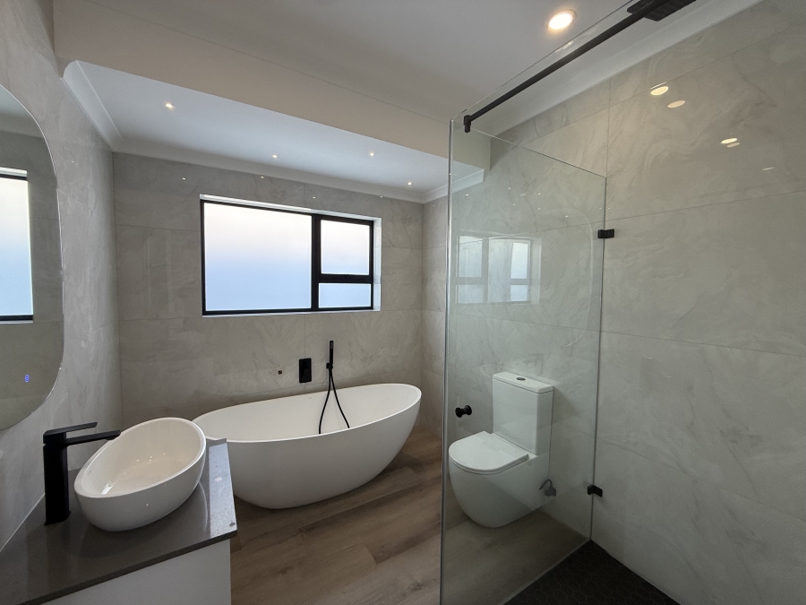 4 Bedroom Property for Sale in Sandown Western Cape